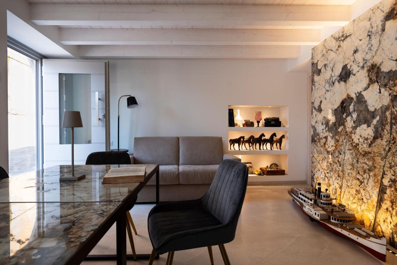 Absentia 1763 Garda Boutique Home - Lake Front Brenzone sul Garda Exterior foto