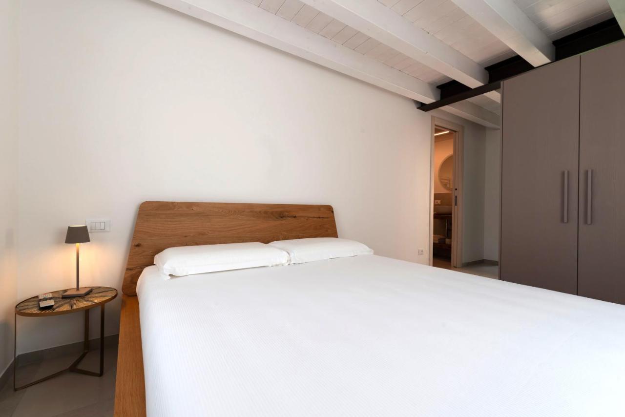 Absentia 1763 Garda Boutique Home - Lake Front Brenzone sul Garda Exterior foto