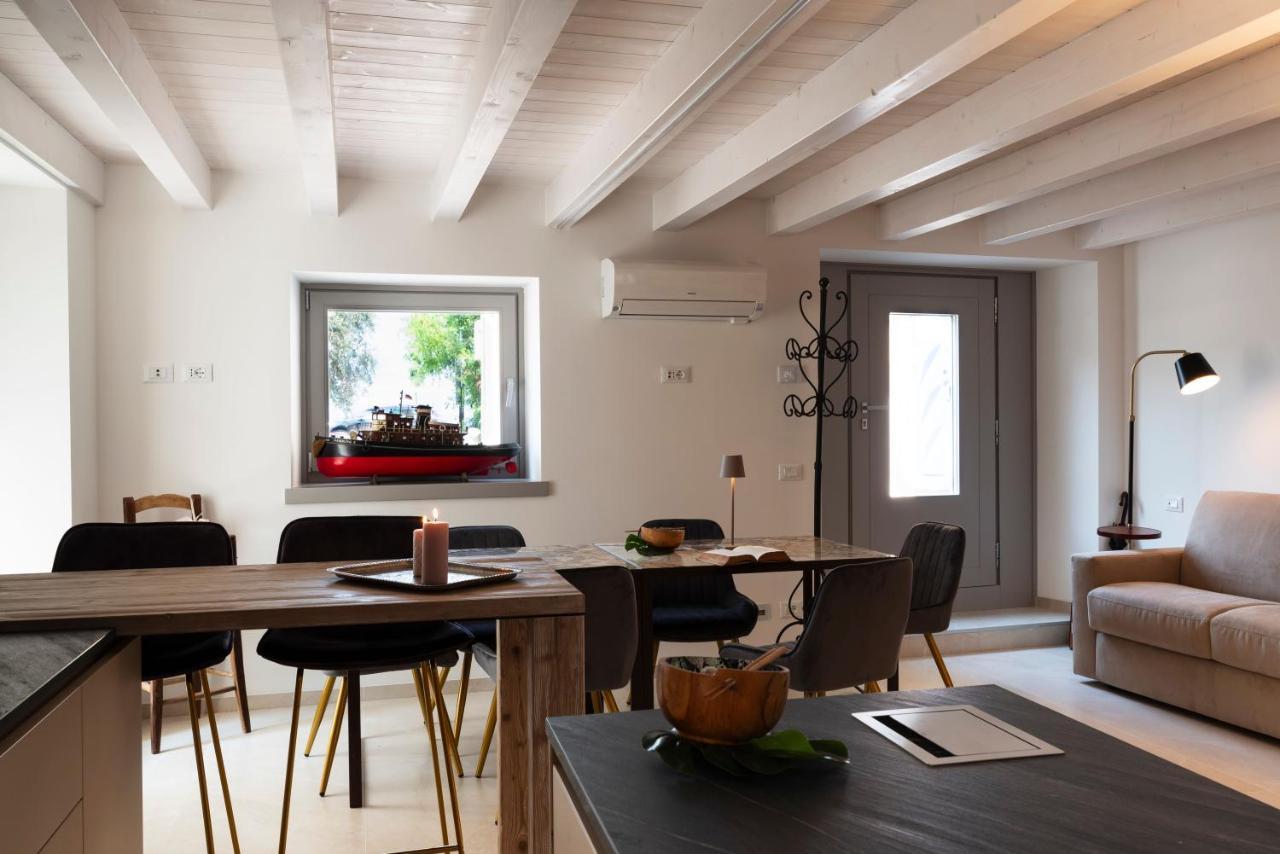 Absentia 1763 Garda Boutique Home - Lake Front Brenzone sul Garda Exterior foto