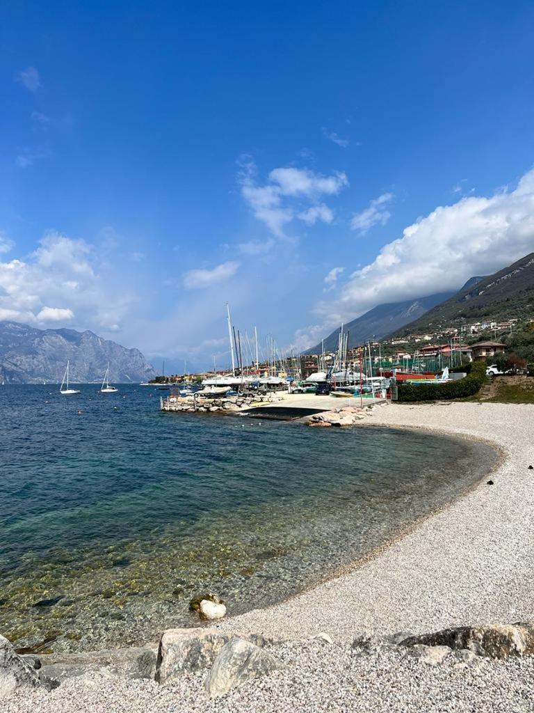 Absentia 1763 Garda Boutique Home - Lake Front Brenzone sul Garda Exterior foto