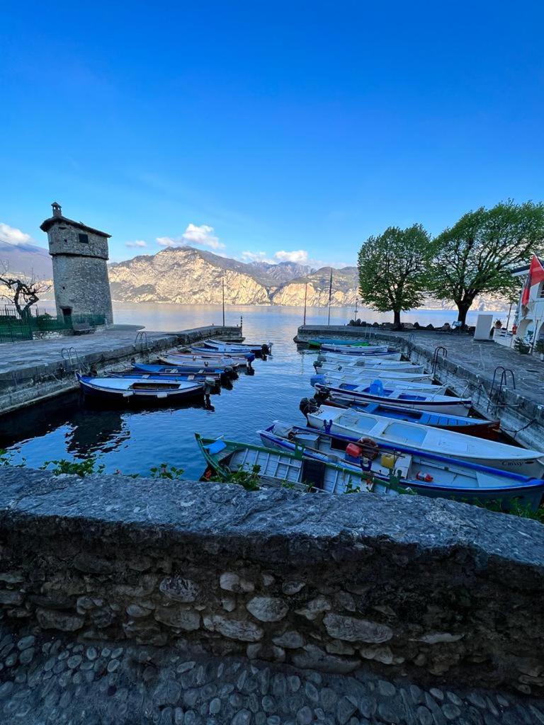 Absentia 1763 Garda Boutique Home - Lake Front Brenzone sul Garda Exterior foto